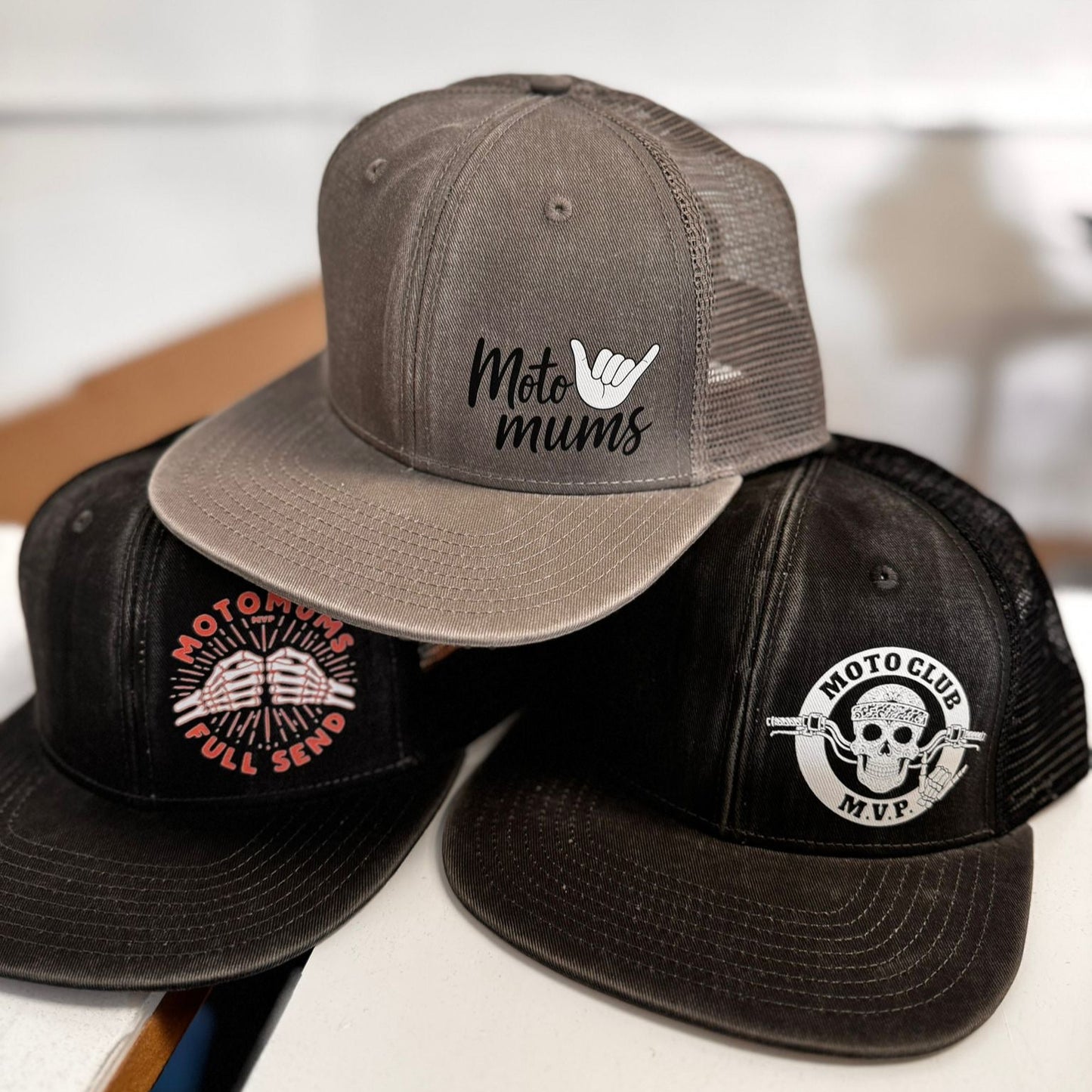 MOTOMUMS Faded Trucker